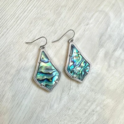 Pendientes Kendra Scott Alex verde plata abulón concha forma diamante colgante Foto 1 de 2