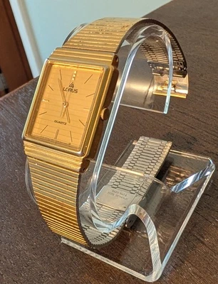 Cuarzo tanque unisex tono dorado vintage Lorus by Seiko Y131-5240 SIN PROBAR COMO ESTÁ Foto 1 de 4