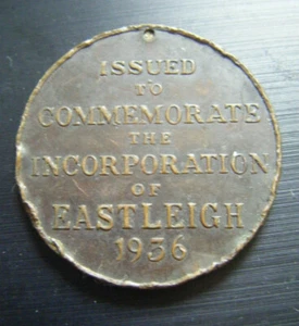Incorporation of Eastleigh Medal Commemorative Bronze Token Coin 1936 - Picture 1 of 6