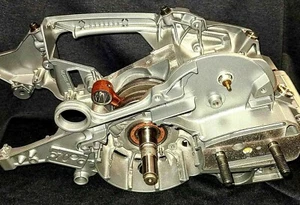 Motosierra Husqvarna 572xp nueva OEM bloque corto 71CC 572 xp # 582752003 # 582752008 - Imagen 1 de 6