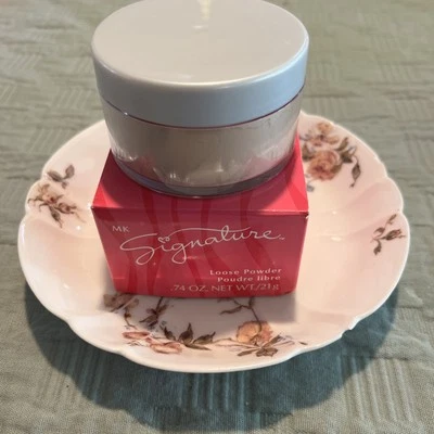 Mary Kay BEIGE HC10 SIGNATURE LOOSE POWDER - .74 oz new in box 501500 - Image 1 of 4