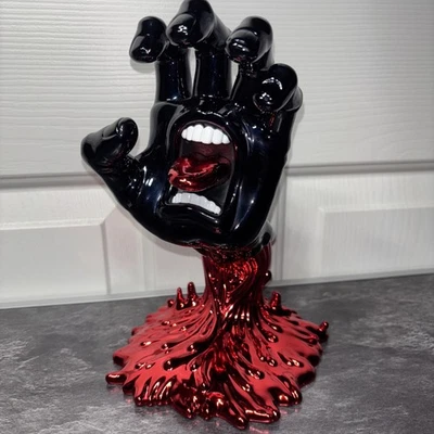 Santa Cruz 滑板 40 周年尖叫手 9 英寸铬乙烯艺术雕像 — 第 1/4 张图片