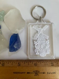 Vintage Clear Lace Style Windmill Flowers Keychain Fob Key Ring Souvenir - Picture 1 of 3