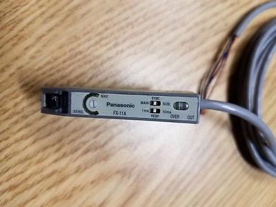 1PC NEW Panasonic / SUNX Fiber amplifier FX-11A  - Image 1 of 3