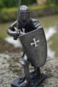 65802 SOLDAT FIGURINE MEDIEVAL HOSPITALIER MOYEN AGE CHEVALIER TEMPLIER - Imagen 1 de 4