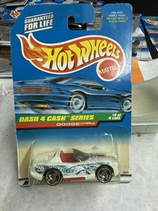 1998 HOT WHEELS ''DASH 4 CASH'' #724 = DODGE VIPER  RT/10 = WHITE   rcc - Picture 1 of 3