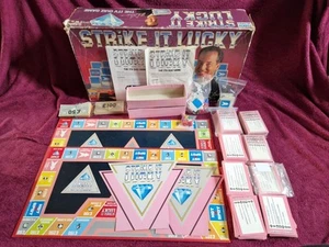 Vintage Strike It Lucky ITV Quiz Family Board Game Parker 1988 Complete & Extras - Picture 1 of 7