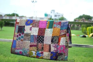 Vintage Silk Sari Patchwork Kantha Quilt Handmade Bedding Blanket King Size - Picture 1 of 7