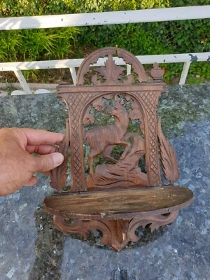ancienne petite étagère en bois décor chamois  - Photo 1/4