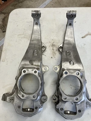 Infiniti G37 2009 husillos delanteros izquierdo y derecho Foto 1 de 4