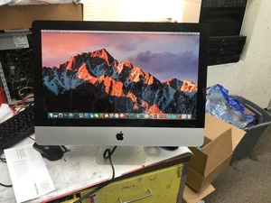 Apple iMac 21.5" Desktop 3.06GHz Intel Core 2 Duo 4GB RAM 500GB HDD MC413LL/A - Picture 1 of 2