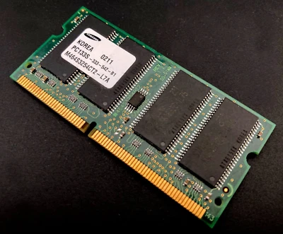 256MB 3.3V PC133 SODMM, Samsung, M464S3254CT2-L7A Foto 1 de 3