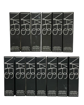 Base de maquillaje Nars Natural Radiant Longwear (1 oz / 30 ml) NUEVA TU ELIGES Foto 1 de 3