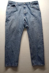 Wrangler Jeans Mens Actual W41 x L30 Straight Leg Medium Wash Blue Denim Pants - Picture 1 of 12