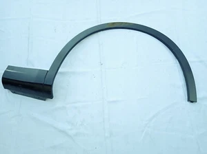 2018 MASERATI LEVANTE ARCH TRIM FRONT RIGHT GLOSS 670049023 - Picture 1 of 6
