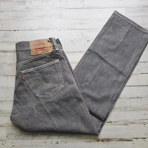 Vintage Levi's 501 Jeans 34 x 32 (33 x 31 Passform) grau Knopfleiste gerades Bein Baumwolle Denim - Bild 1 von 12