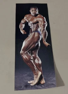 Vince Taylor MASSIVE Posing Photo Clipping From Bodybuilding Magazine - Picture 1 of 1