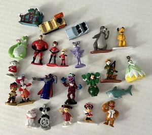 Disney Collector Packs Park Serie Konvolut 24 Miniatur Figuren - Bild 1 von 4