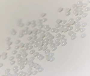 Hotfix Ceramic Stones WHITE 4mm Stück wählbar Strass Hochzeit Halbperlen - Picture 1 of 3
