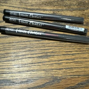 Lot Of 15 Ardell Fame Chaser Liquid Eyeliner Patent Leather 1.0.ml. Sealed - Picture 1 of 1