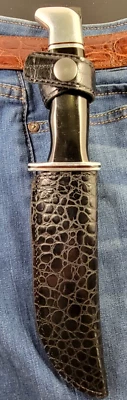 Buck Knives 119 Bainha Puxar Direita com Autêntico COURO DE JACARÉ PRETO FALSO - Imagem 1 de 4