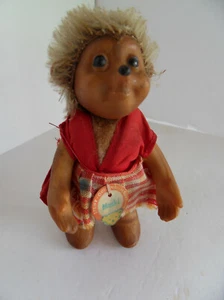 Steiff hedgehog porcupine girl doll miniature made in  Germany 2407 - Picture 1 of 4