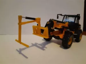 Gelber Scratch gebauter Ballenquetscher / Elefantennase im Maßstab 1:32 - Bild 1 von 6