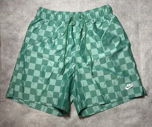 Nike Herren Club Flow Checkers Shorts Grün |FN3098-365| - Bild 1 von 2