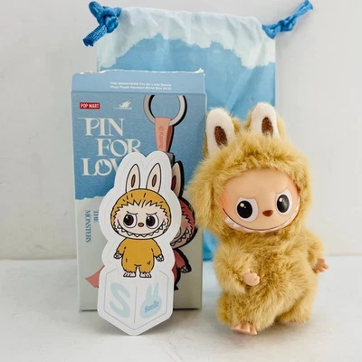 POP MART Labubu Los Monstruos Pin For Love Serie Mini Vinilo Peluche Muñeca Colgante S Foto 1 de 4