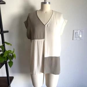 Blusa Theory Talda 100% Seda Manga Corta Bloque de Color Cuello en V-Beige-Talla Pequeña - Imagen 1 de 14