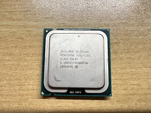 CPU INTEL PENTIUM DUAL CORE E2200 SLA8X 2.20GHZ SOCKET 775 (2241N) - Bild 1 von 2