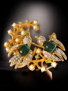 Gold Tone Bird Brooch Green Glass Cabochons Faux Pearls Rhinestones - Picture 1 of 9