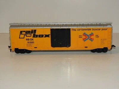 HO scale RAIL BOX #10000 BOX CAR 50' - Image 1 of 4