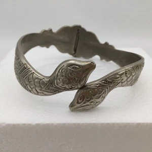 Egyptian WHITE METAL signed “S”in Diamond. SNAKE HEAD bangle bracelet clasp - Picture 1 of 7