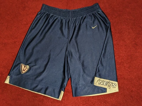 Vintage Nike New Jersey Nets Basketball L Shorts NBA Team Cover