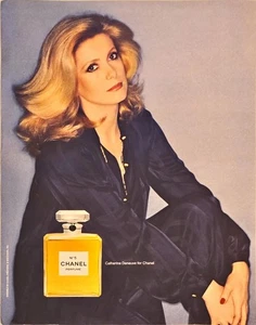 Chanel No.5 Damen Parfum Catherine Deneuve für Chanel 1979 Vintage Print Ad - Bild 1 von 1
