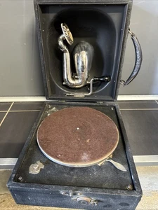 Antique Phono Gramophone Crescendo Junior Non Tested to Revise - Picture 1 of 16