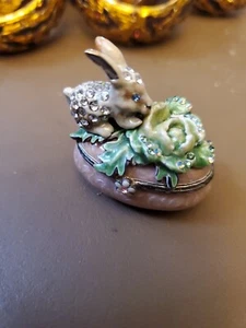Jay Strongwater - Salat & Häschen Box - Floret Oval Tincket Box - Bild 1 von 6