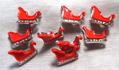 НОВЫЙ НАБОР ИЗ 9 ЯРКО КРАСНЫЙ И СЕРЕБРЯНЫЙ ПЛАСТИКОВЫЙ САНТА САНЕЙ КНОПКИ 1-1/8 - Изображение 1 из 3