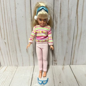 Vintage Barbie Stacie Skiing Vacation Puppe 29347 beweglich im Original Outfit 1995 - Bild 1 von 15