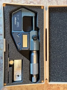 Mitutoyo 0-1 " Digtal - Picture 1 of 3
