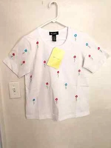Denim & Co Womens Blouse M White Red Blue Floral Shirt Pullover Top Short Sleeve - Picture 1 of 3