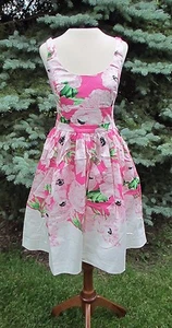 $ 187 French Connection Urlaub Mohn Ausschnitt Kleid (0, 4) neu mit Etikett ausverkauft - Bild 1 von 11