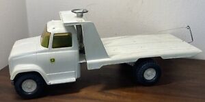 Vintage Original ERTL John Deere 1/16 Flatbed Tilt Toy Truck