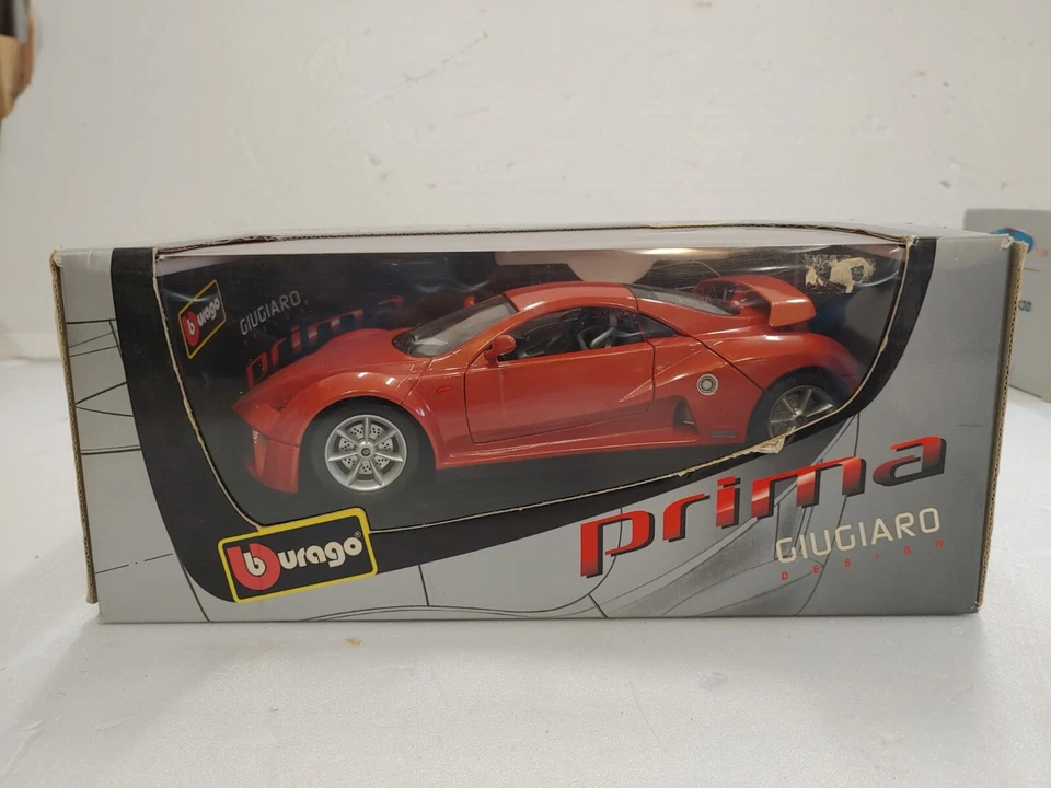 Giugiaro Prima - 2002 - art. 34139- 1:18 - Bburago - Immagine 1 di 1