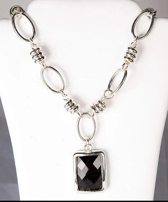 Nuevo Juego de Collar y Pendientes Avon Negro Ónix Plata Facetados 17" 18" 19" 20" Foto 1 de 4