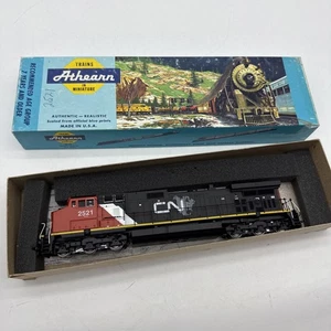 Athearn Ho 4922, C44-9W locomotive kit, Canadian National #2521 - Picture 1 of 14
