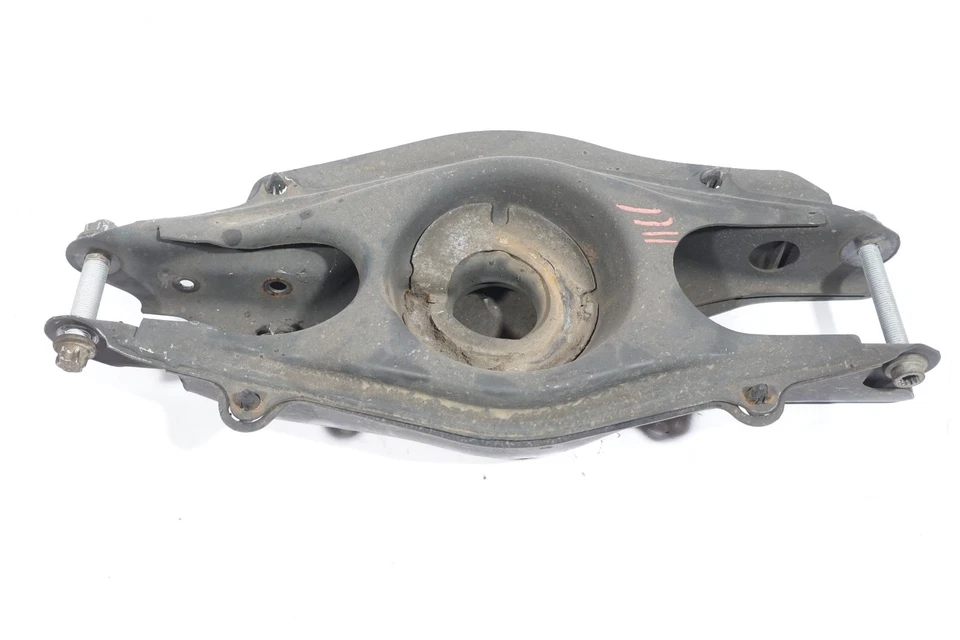 08-14 MERCEDES BENZ C300 RWD W204 REAR LEFT DRIVER SIDE LOWER CONTORL ARM OEM - Image 1 of 4