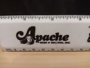 Regla publicitaria vintage de manguera y correas Apache IA MN MO IL Cedar Rapids etc. - Imagen 1 de 11