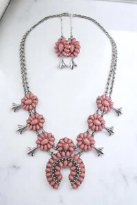 Squash Blossom Rosa Howlith Türkis Stein Statement Halskette und Ohrringe - Bild 1 von 5